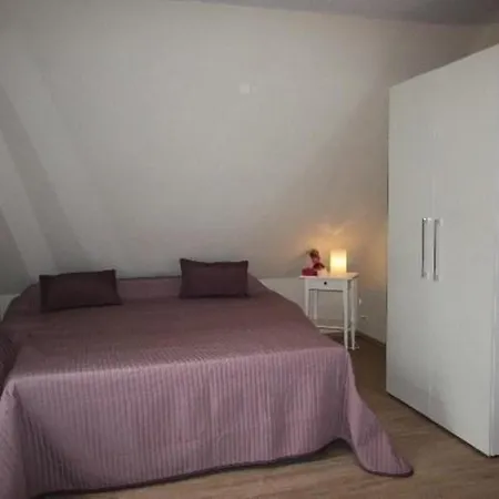 Ruhiges Haus Mit Balkon Und Grossartigem Ausblick